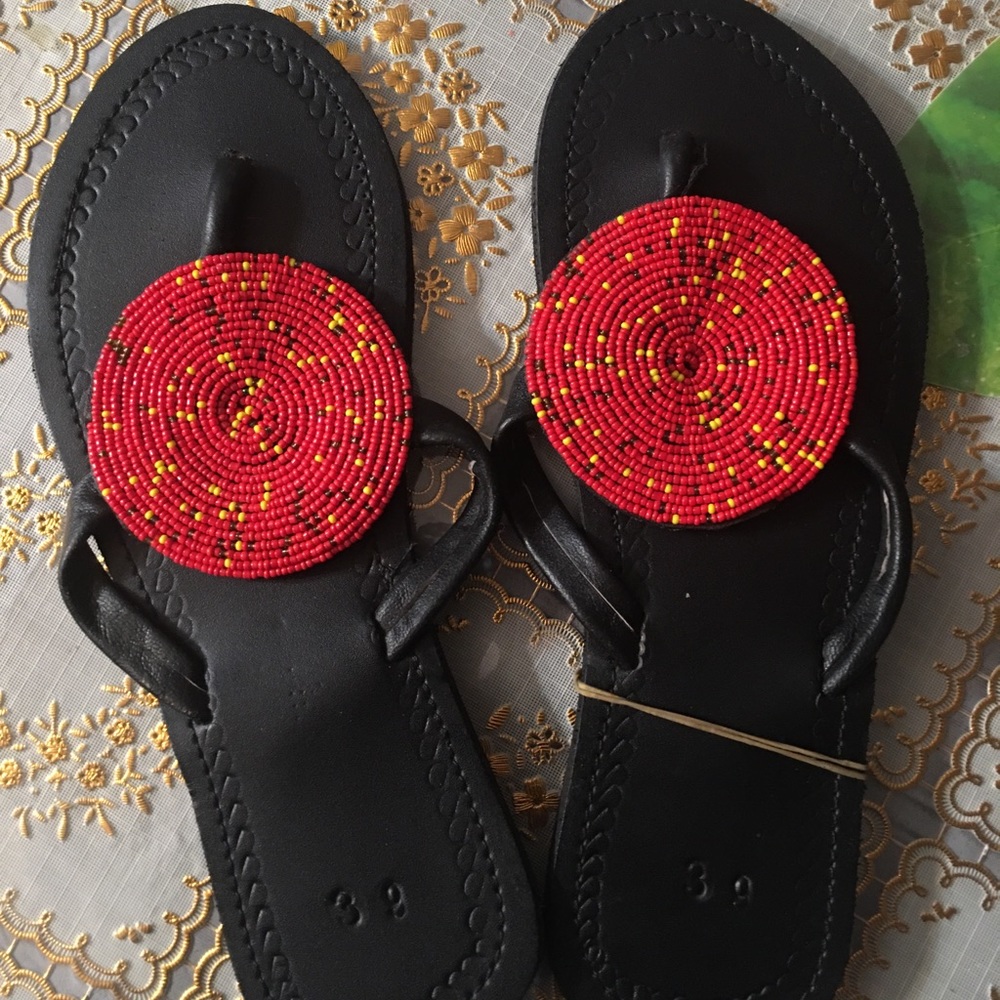 Flat shoes